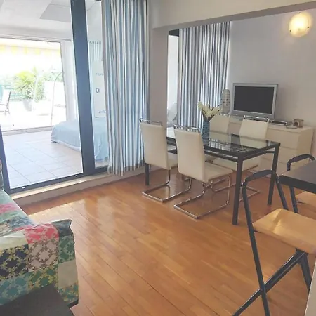 Jarak Center Apartament *